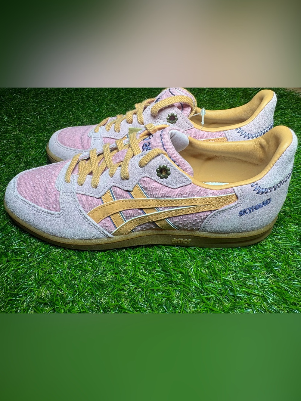 ASICS Pink and Mustard Low-Top Sneakers women’s 6